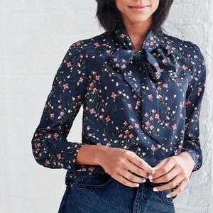 Untuckit Lynn Floral Neck Tie Blouse